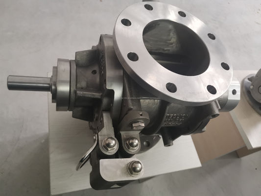 Small Airlock Rotary Valve for Powders and Granular Products in Industrial Settings