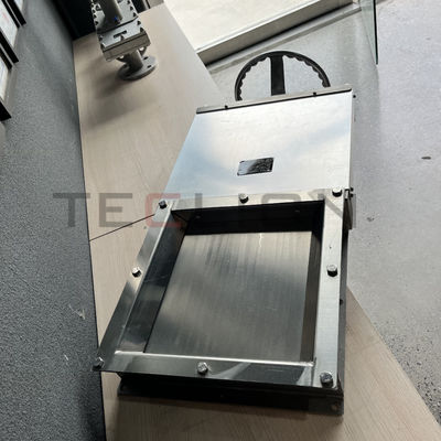 Salt Materials Applicable Cast Steel Gate Valve with Fully Enclosed Aluminum Shields